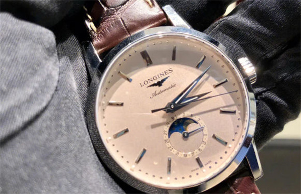 浪琴腕表外觀有劃痕處理技巧深度解析（圖）