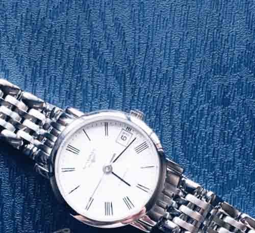 廣州浪琴保養(yǎng)店-浪琴手表清洗過(guò)程